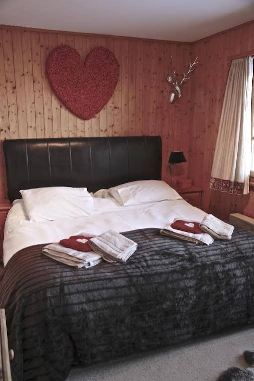 Фото Chalet Belle Roche Recently Renovated Jacuzzi