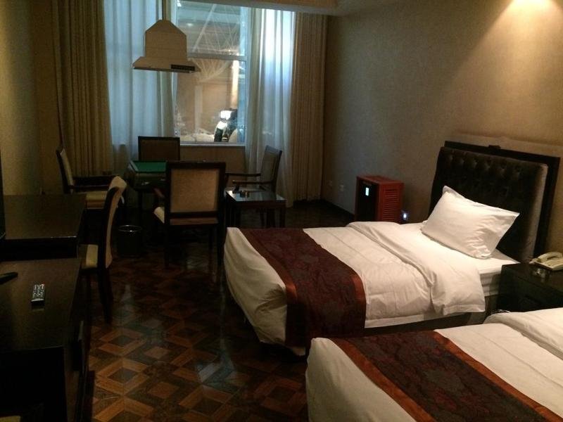 Фото The Hot Spring Hotel