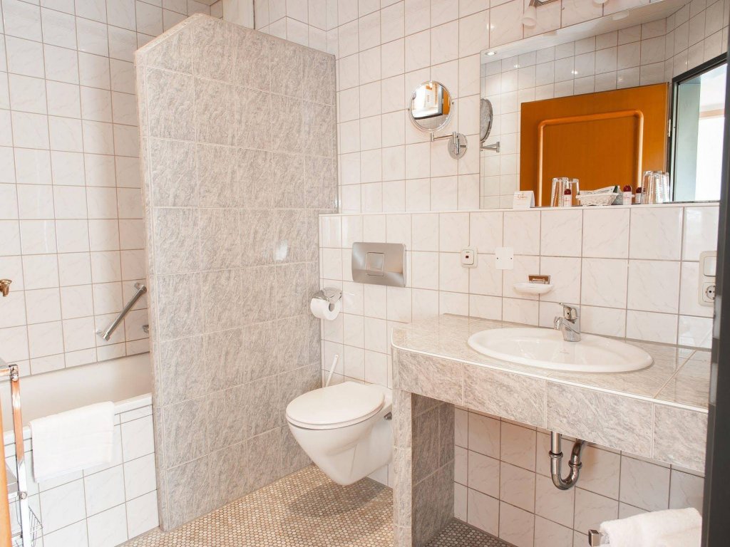 Фото Parkhotel Bad Faulenbach