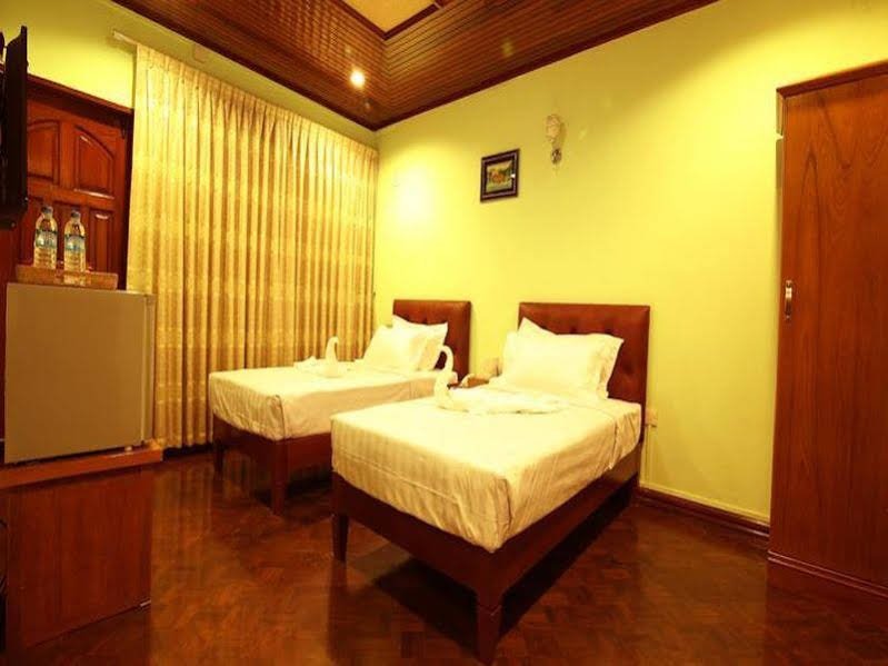 Фото Inn Hundred Moon