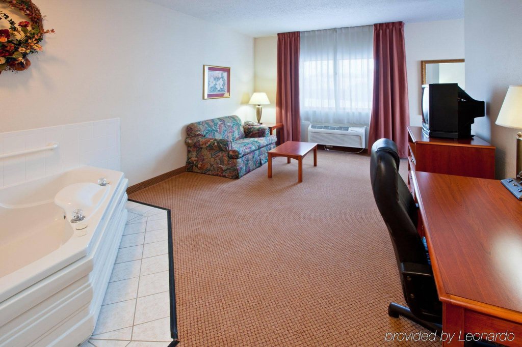 Фото Baymont by Wyndham Chelsea