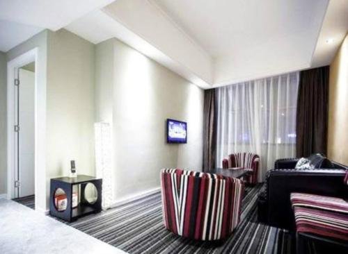 Фото Zhuhai Biwan Hotel