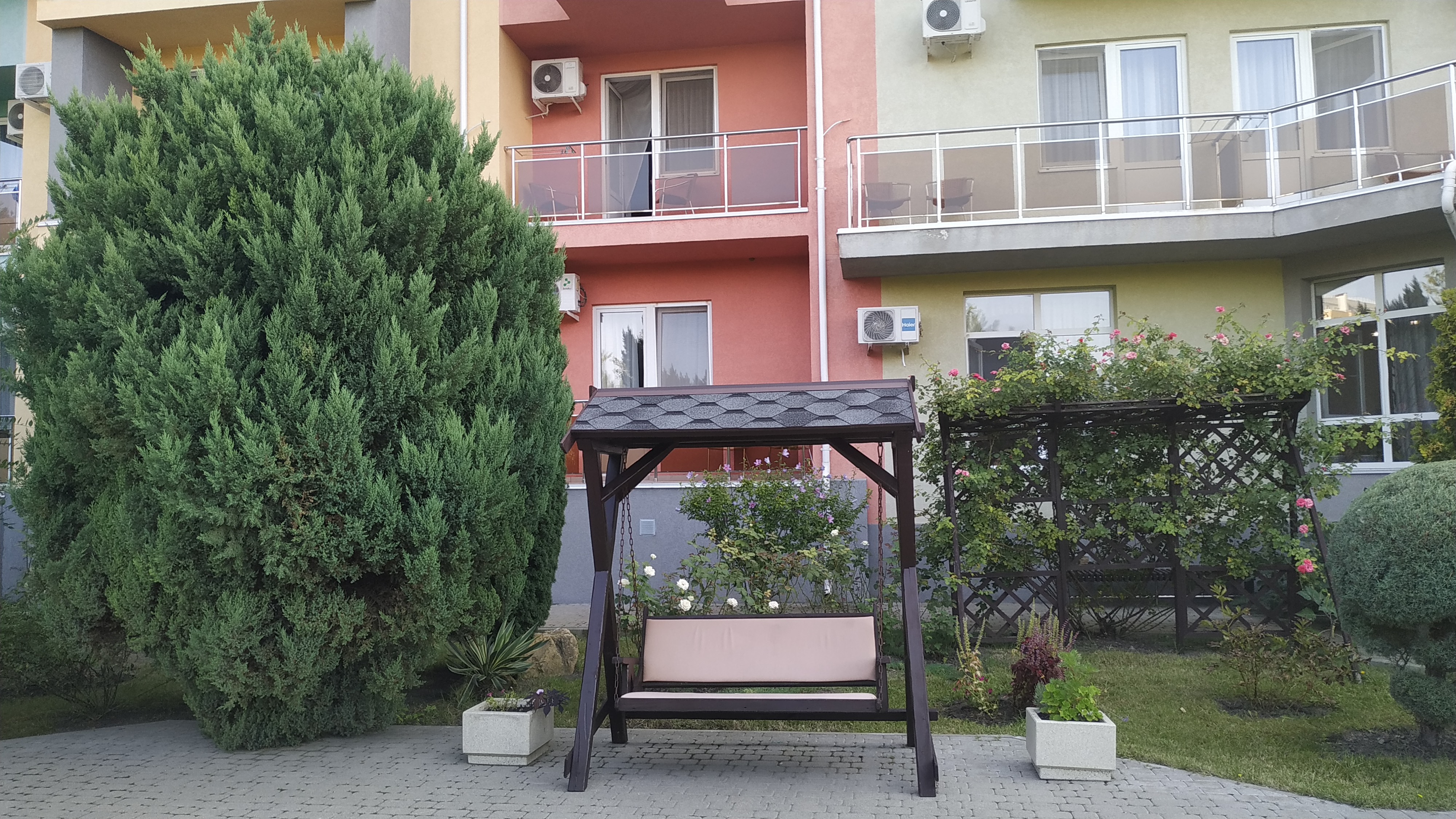 Фото Пансионат Анапа-Лазурная