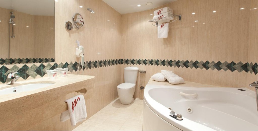 Фото Hotel Garbi Millenni 