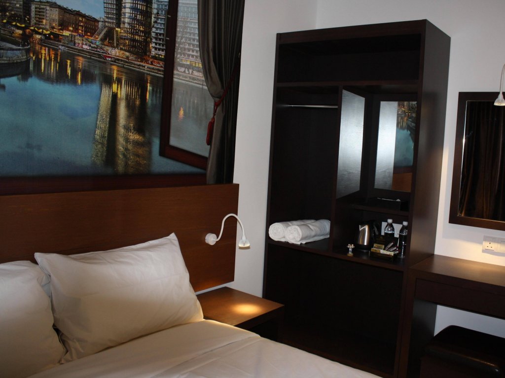 Фото Hotel Zamburger Bangsar