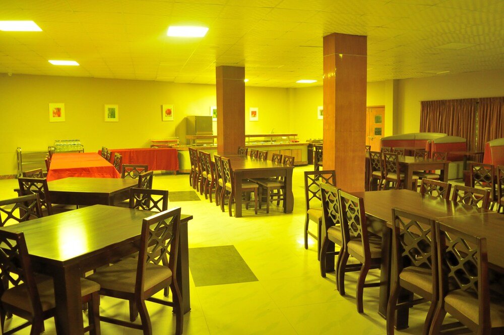 Фото Hotel Kollol by J & Z Group