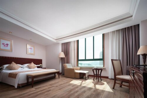 Гостиница Baohong Hotel Sanya в Санье