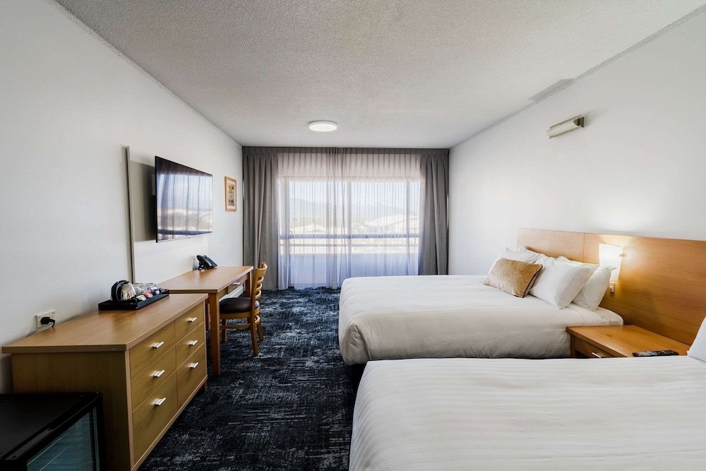 Фото The Benson Hotel