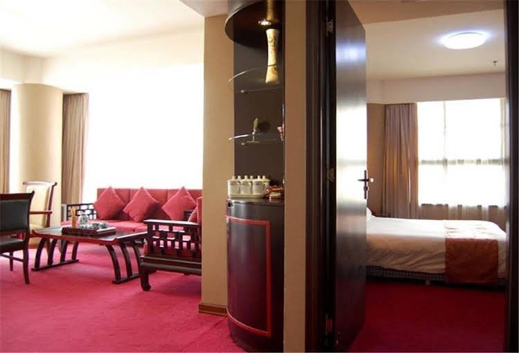 Фото Nanjing Gold Key Business Hotel