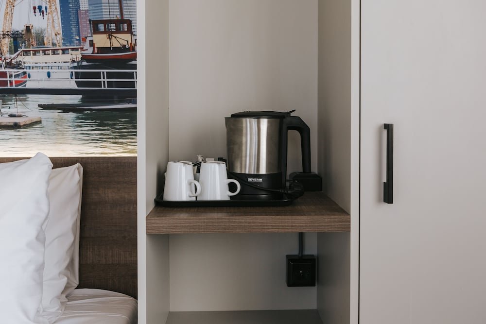 Фото Days Inn by Wyndham Rotterdam City Centre