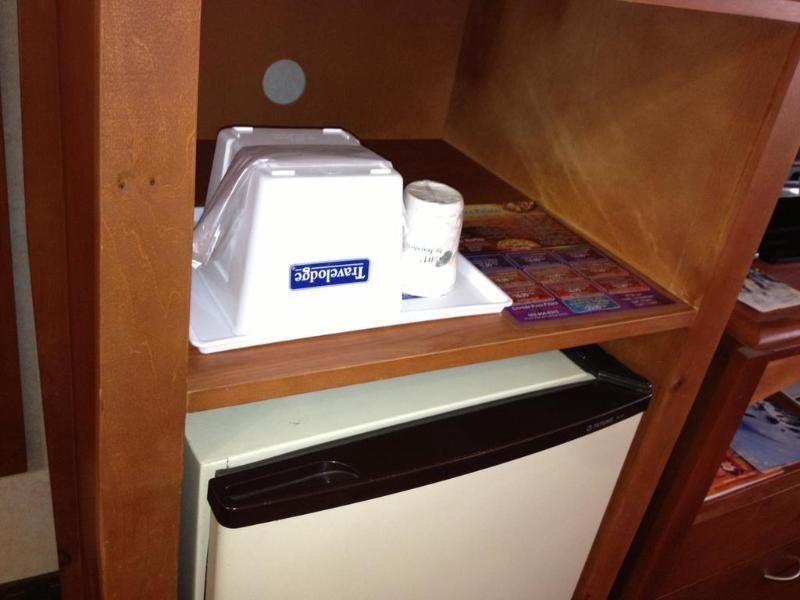 Фото Travelodge by Wyndham Long Beach Convention Center