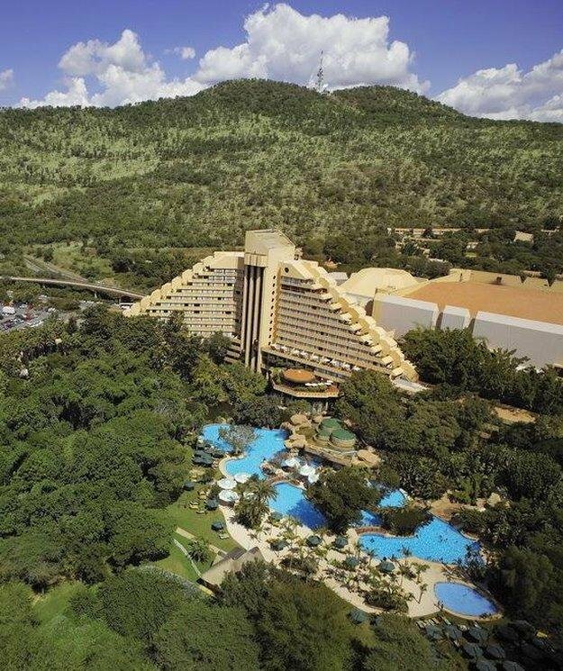 Гостиница The Cascades Hotel at Sun City Resort