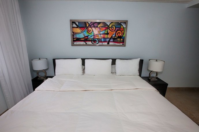 Фото Fortune House Hotel Suites