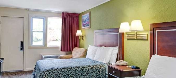 Фото Days Inn by Wyndham Kittery