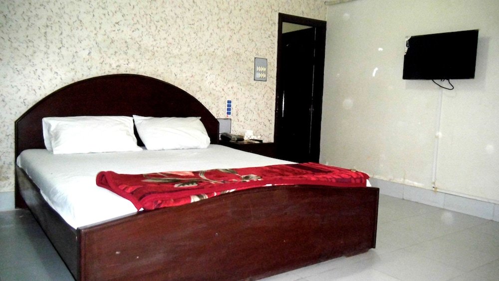 Фото Hilltop Hotel