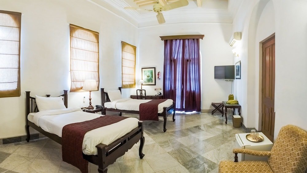 Фото Neemrana's Baradari Palace