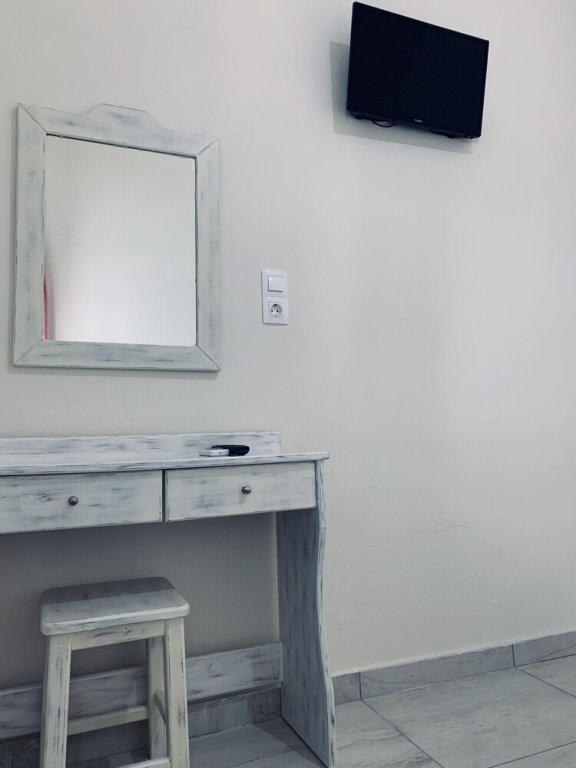 Фото A1 Princess Sissy Ios Hotel & Hostel