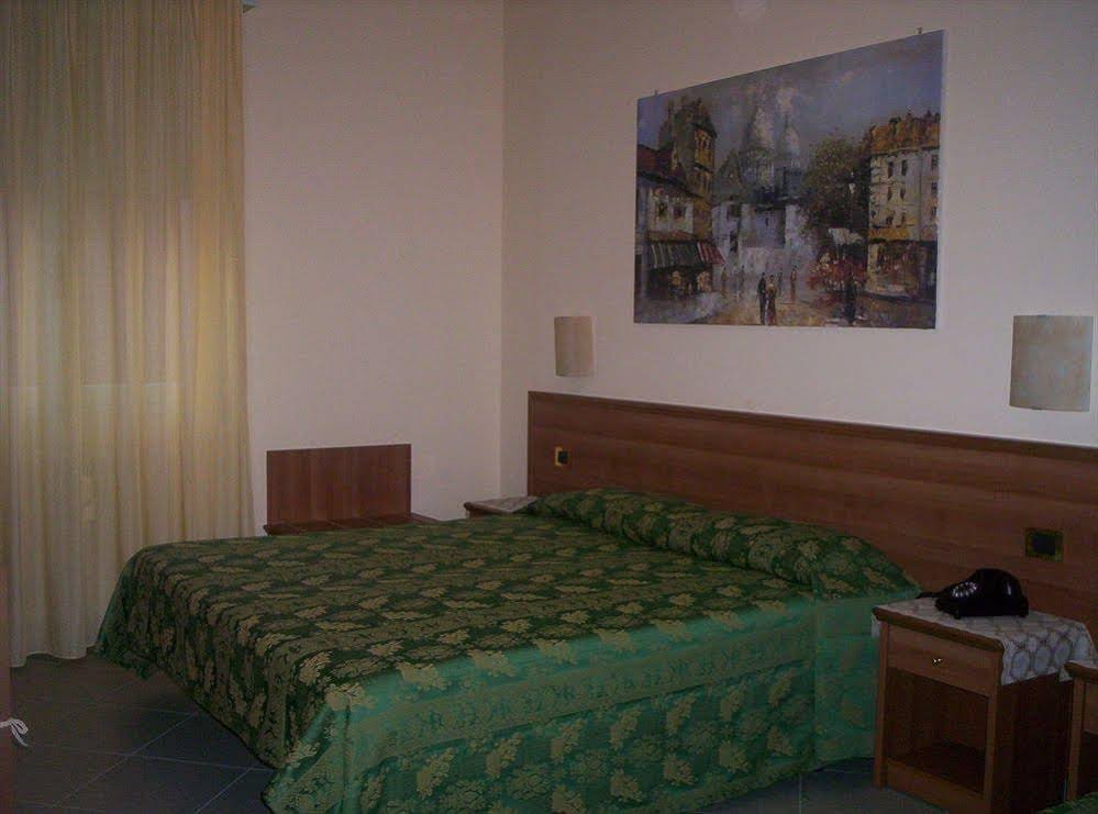 Фото Stazione Centrale