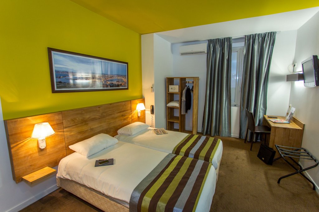 Фото LIFE Marseille VP Hotel