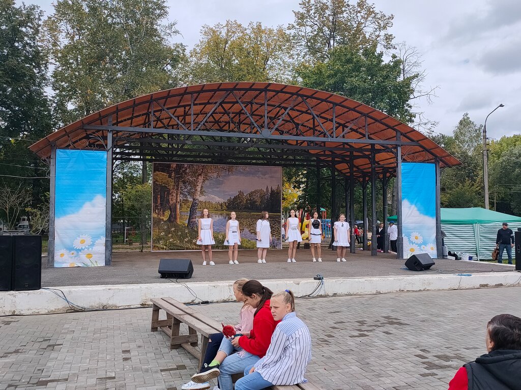 Мәдениет және демалыс саябағы Городской парк, Калязин, фото