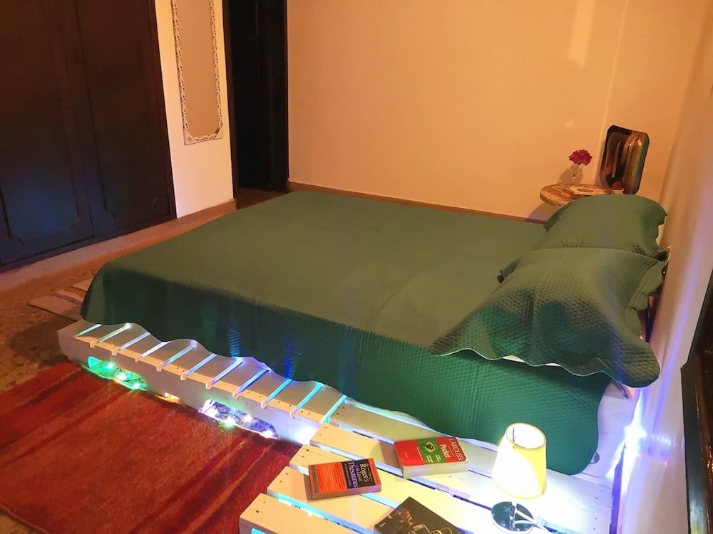 Фото Green Door Boutique