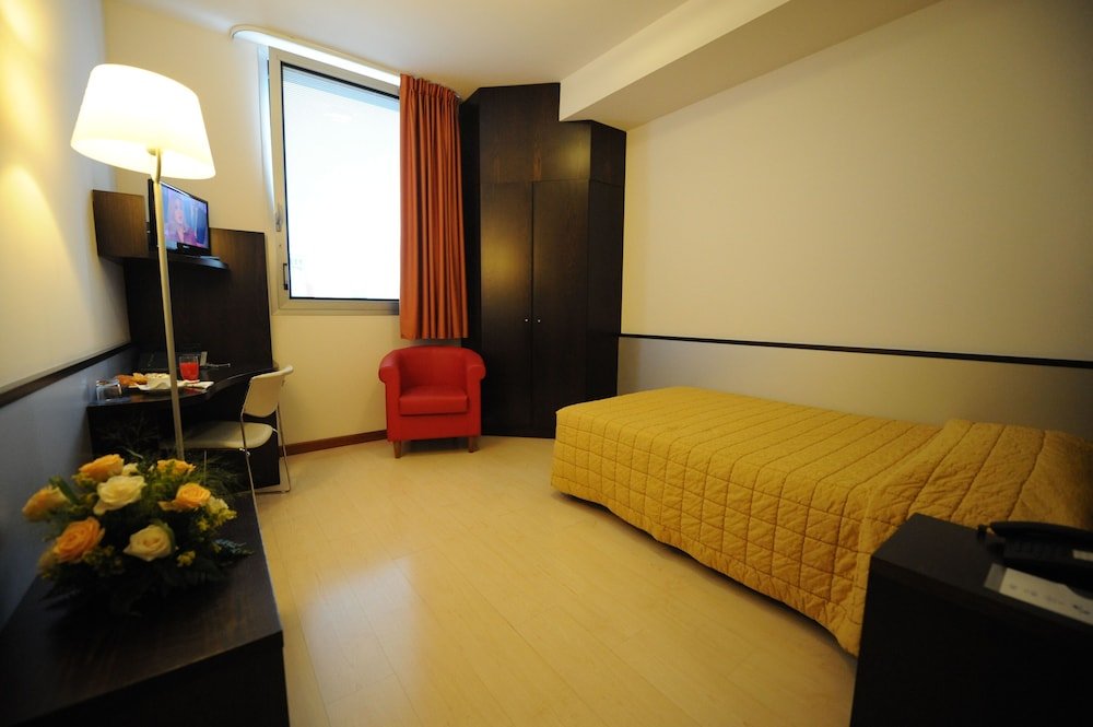 Фото Euro Hotel