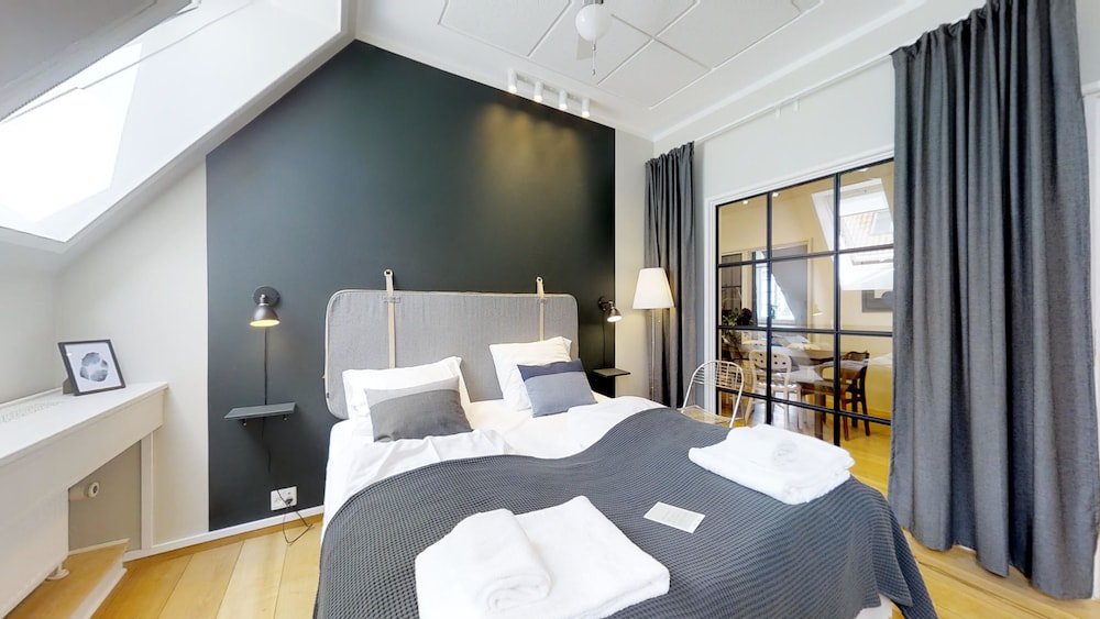 Фото By the Garden 1 - Into This Place