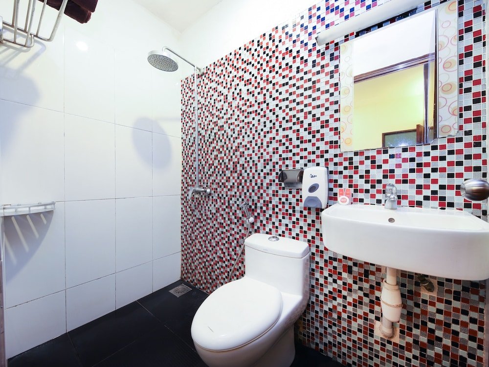 Фото Oyo 108 Golden Palace Hotel