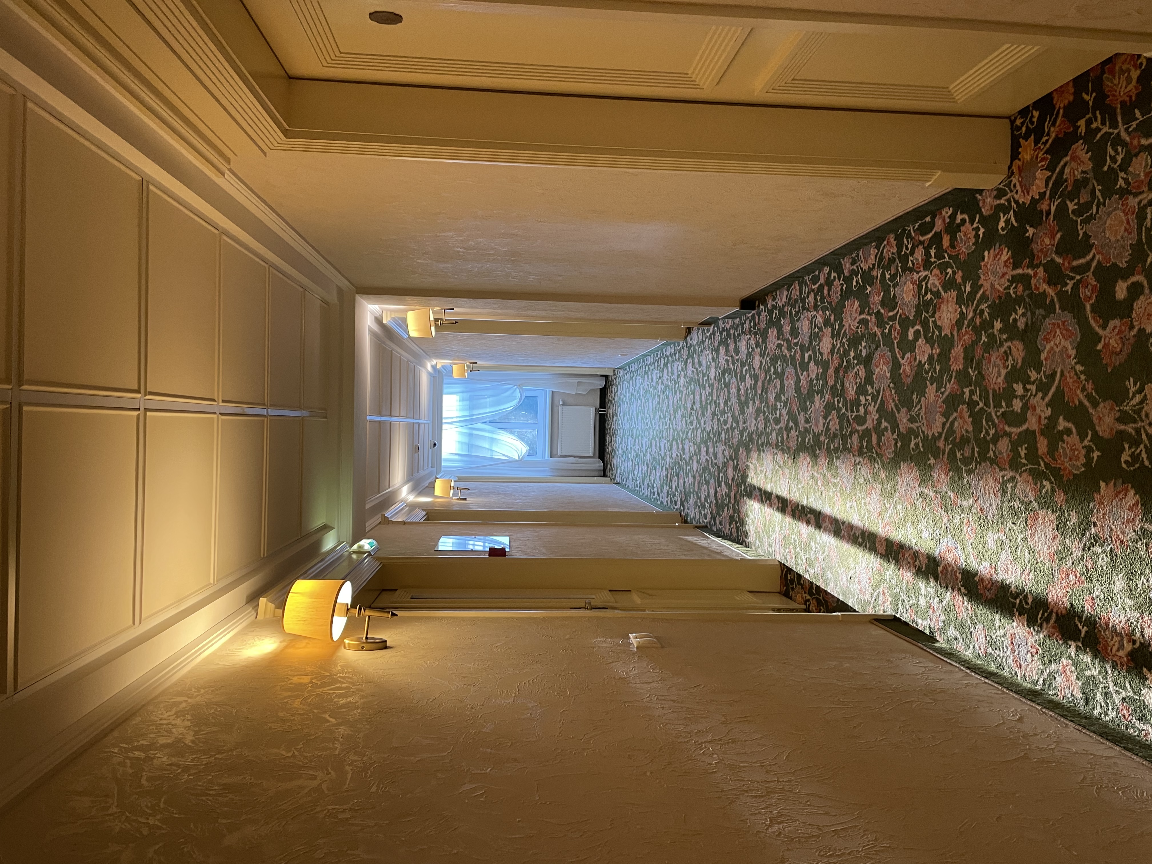 Фото Двор Подзноева, Бизнес корпус