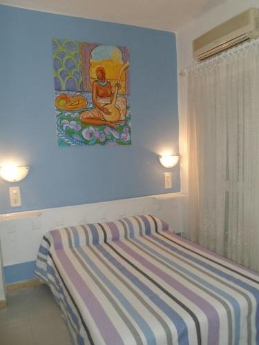 Фото Hostal La Barraca