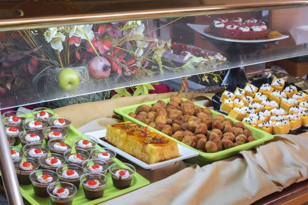 Фото Hotel Ght Oasis Tossa & SPA