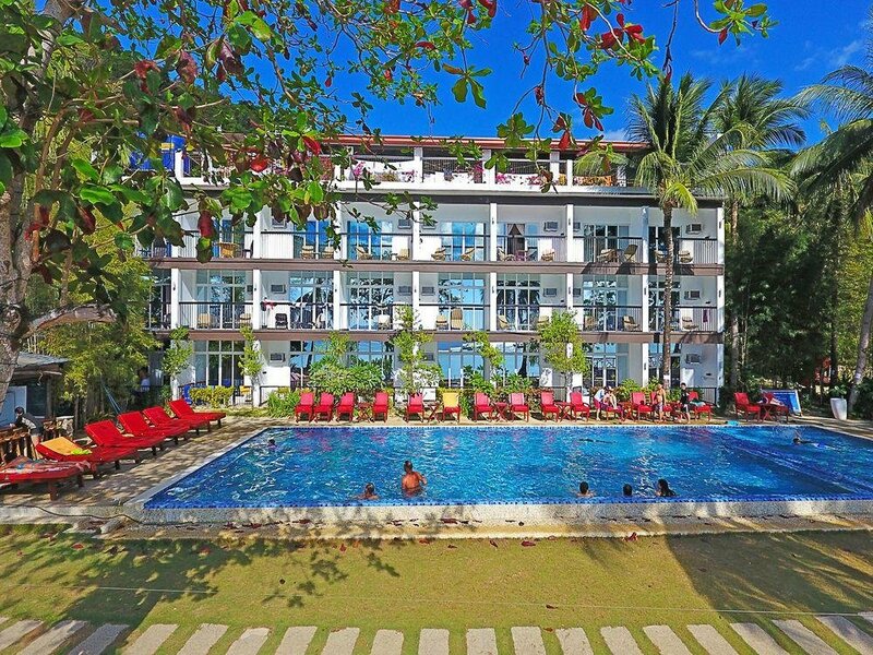 Гостиница Doublegem Beach Resort and Hotel в Эль-Нидо