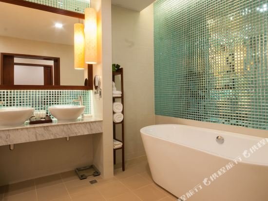 Фото Lotus Blanc Resort