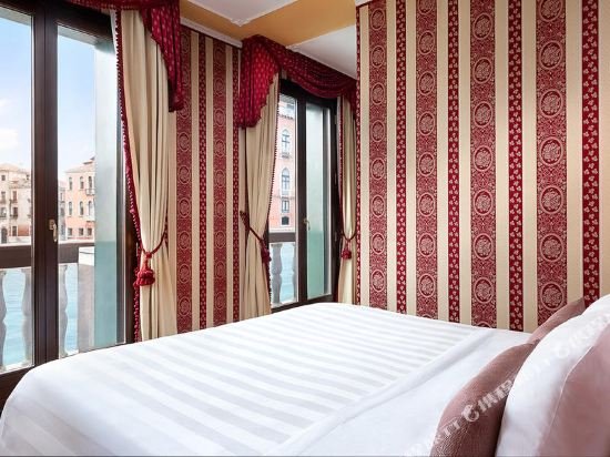 Фото Sina Palazzo Sant'Angelo