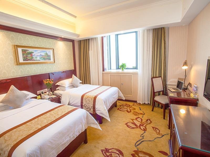 Фото Vienna Hotel Jinan Liancheng Square Branch
