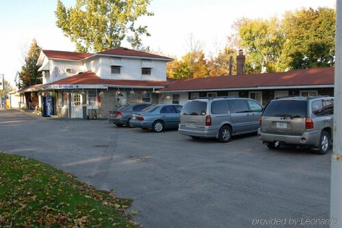 Гостиница Kings Inn - Orillia в Ориллии