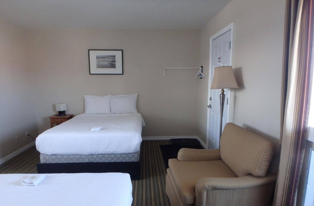 Фото Wheel Inn Motel