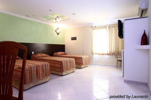 Фото Monte Serrat Hotel