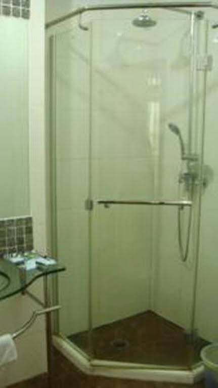 Фото Jitai Hotel Shanghai Railway Station South Square