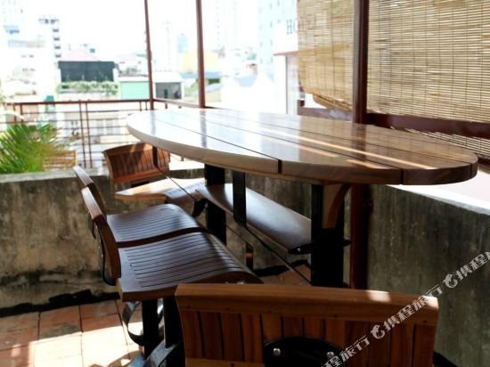 Фото Phi Long Backpacker Hostel Nha Trang