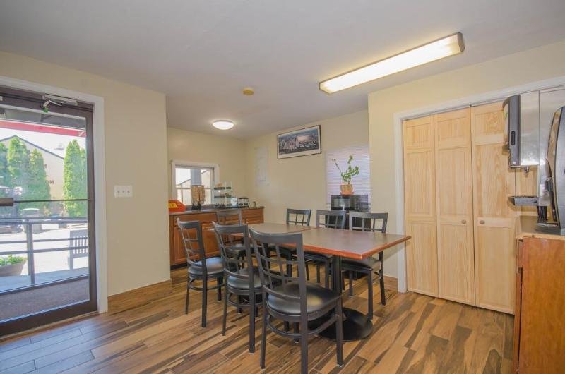 Фото Econo Lodge Sharon