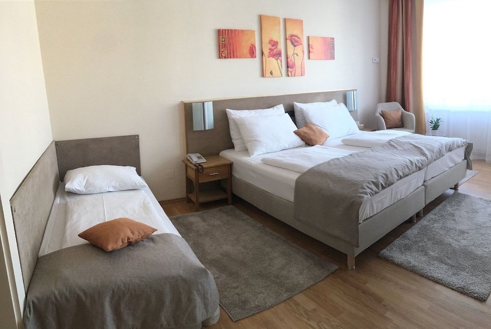 Фото Hotel Zentral