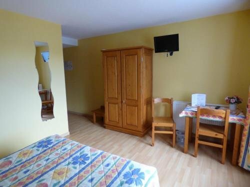 Гостиница Hotel Restaurant Du Chalet в Сене-Дье-де-Во