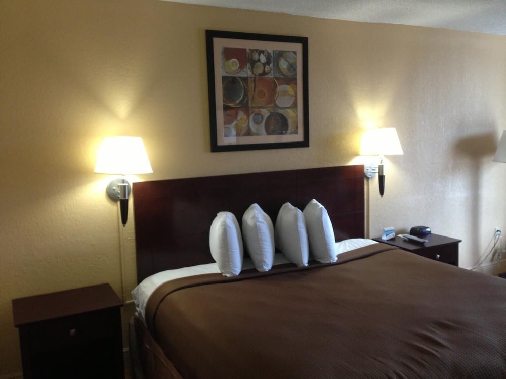 Фото Americas Best Value Inn Orlando