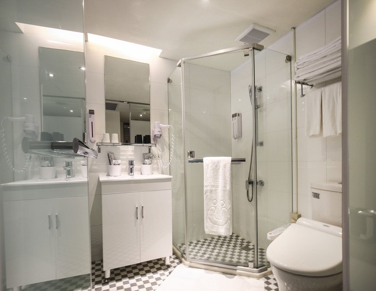 Фото City Inn Hotel III