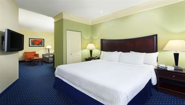 Фото Springhill Suites Marriott Baltimore Downtown/Inner Harbor