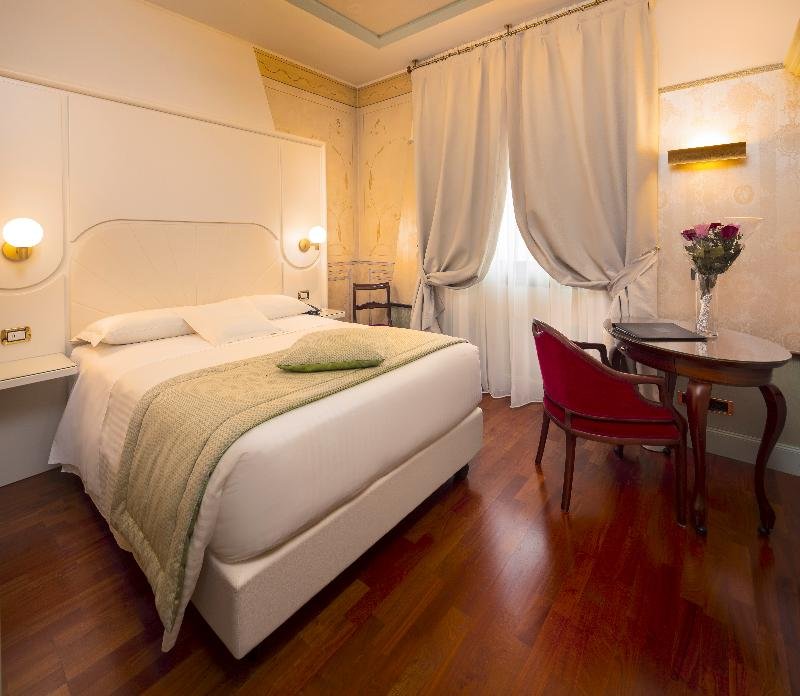 Фото C-hotels Rubens