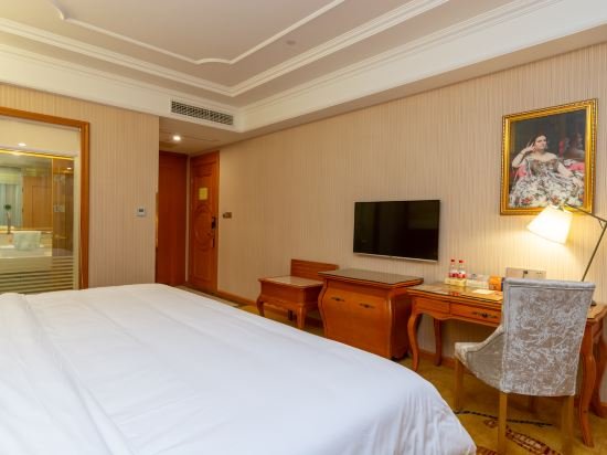 Фото Vienna Hotel Rugao Zhengxiang Square branch
