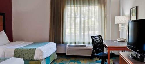 Гостиница La Quinta Inn & Suites by Wyndham Usf в Тампе