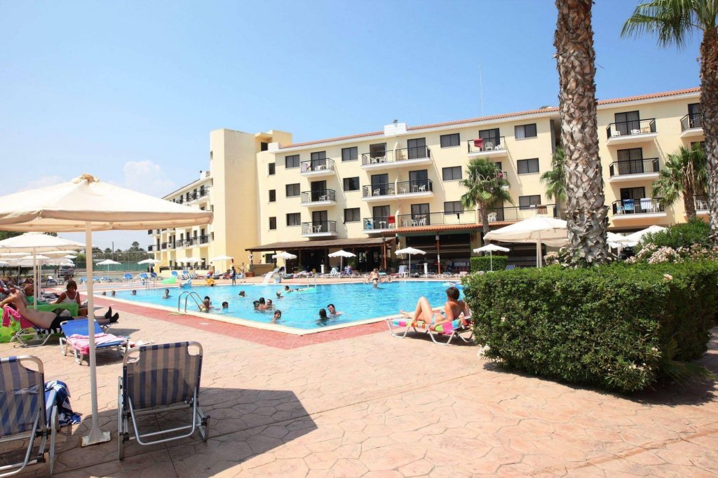 Фото Tsokkos Gardens Hotel